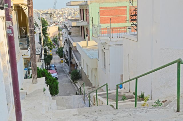 Government submits real estate tax bill in Parliament